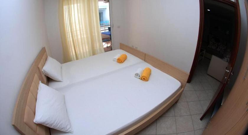 Sea View Apartments Saranda エクステリア 写真